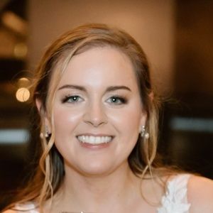 Meet your Posher, Holly